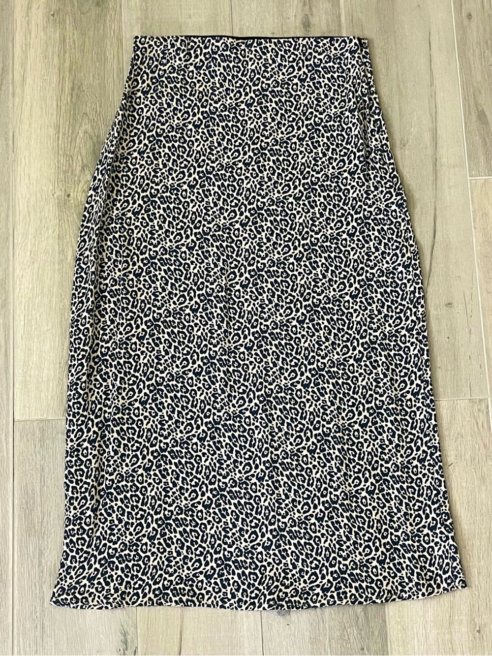 American Eagle Leopard Print Midi Skirt XS | Quiet Luxury Animal Print